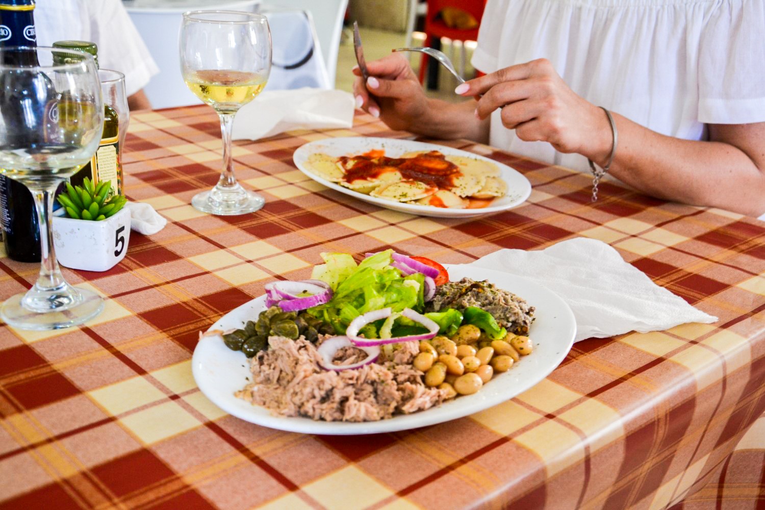 Jedzenie Malta, kuchnia maltańska - bele kaj, blog podróżniczy po śląsku
